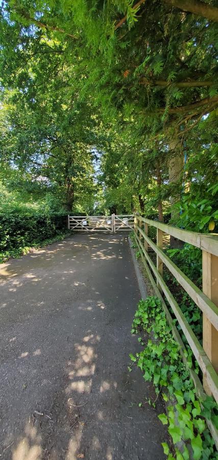 Coundon Lodge コヴェントリー エクステリア 写真
